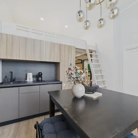 1-bedroom Ground-floor Loft